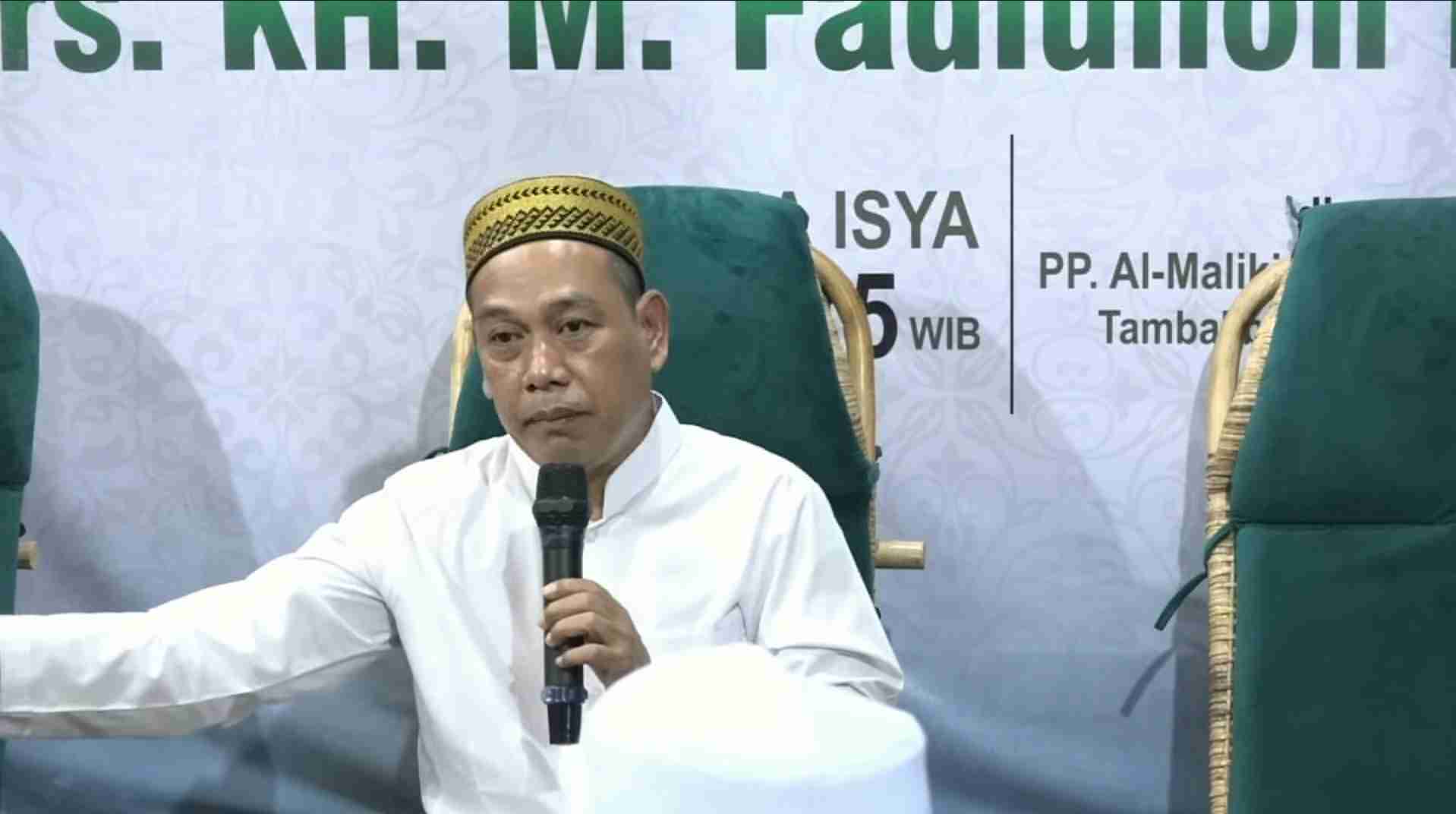 “Seng Penting Samean Gelem Ngaji” — Cara KH Fadlullah Malik Membimbing Santri Sejak Kecil