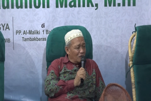 KH Lukman Hakim Mahfudz Kenang Keikhlasan dan Kesederhanaan KH Fadlullah Malik